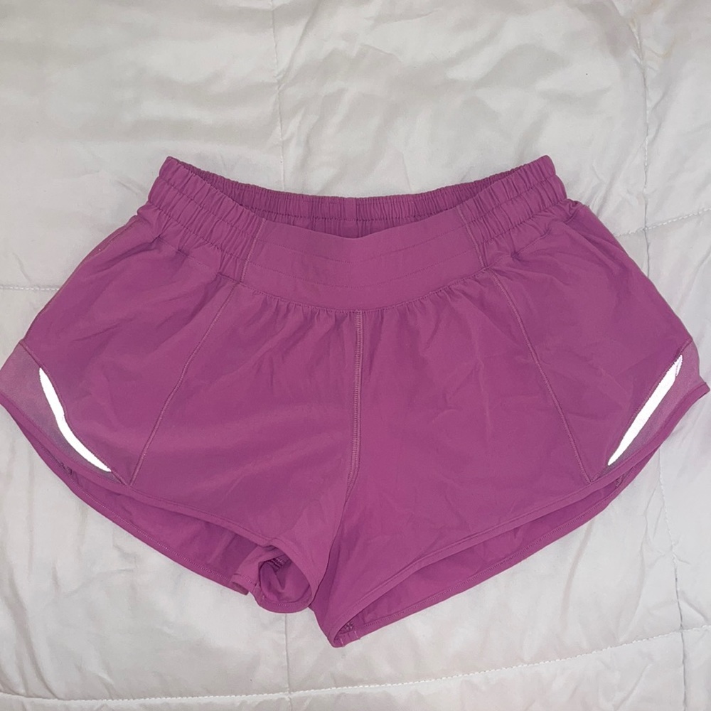 Womens pink lululemon hotty hot shorts size 6